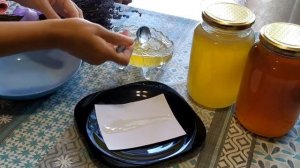 Как проверить МЕД натуральный или с сахаром? 4 способа проверки меда в домашних условиях