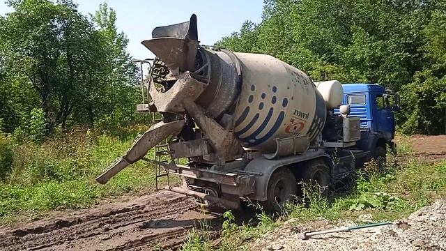 Заливка бетонной чаши бассейна. смотреть онлайн