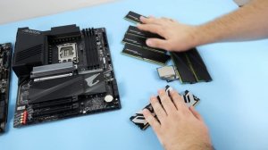 НОВЫЕ Z790 X для 14 поколения Core - Gigabyte Aorus Elite X Gen. Теперь могут в реальные DDR5 7800+