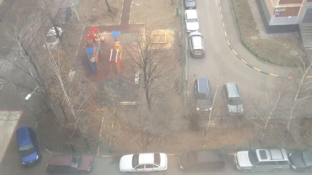 ТП на Мерседесе пытается выехать смотреть онлайн