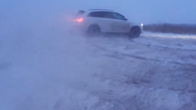 Дрифт Audi Q7 4.2 TDI смотреть онлайн