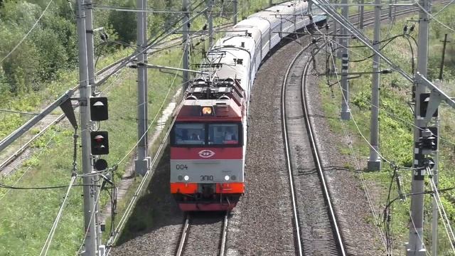 Электровоз ЭП10-004 с поездом № 024 Одесса - Москва смотреть онлайн