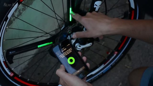 Велосипедный осевой концентратор света Ufo Bicycle Hug Light смотреть онлайн