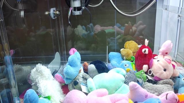 Нашли новый автомат мини, тестируем! ✌️ #clawmachine #автоматсигрушками #хватайка