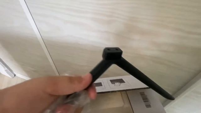 Распаковка огромного телевизора Haier 43диагональ (109см) смотреть онлайн