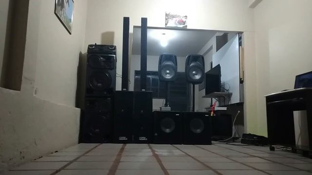 LG CL98 e mais dois kits da NHL PRO SOUND tocando Fuego, potencia ao extremo. смотреть онлайн