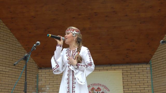 ЙОШКАР-ОЛА. ПОЕТ СВЕТЛАНА СТРОГАНОВА. смотреть онлайн