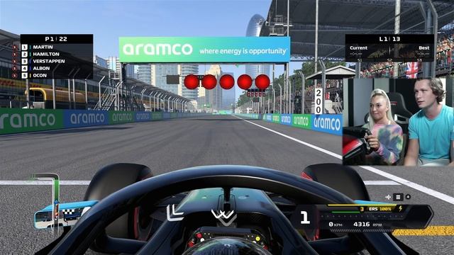 Girlfriend tries F1 racing simulator.. смотреть онлайн