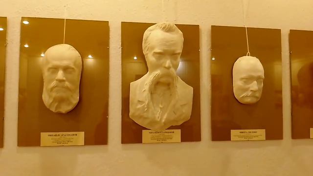 TOUR OF DEATH MASKS EXHIBITION KYIV, UKRAINE смотреть онлайн