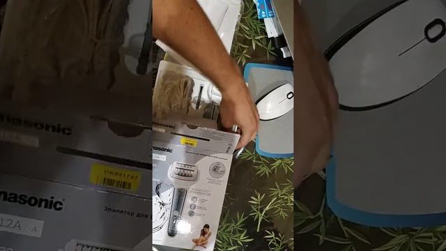 Распаковка эпилятор Panasonic ES-EL2A смотреть онлайн