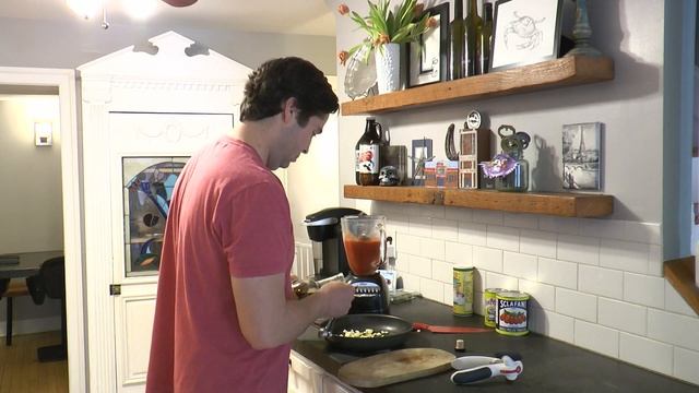 Easy Pizza Sauce with San Marzano Tomatoes смотреть онлайн