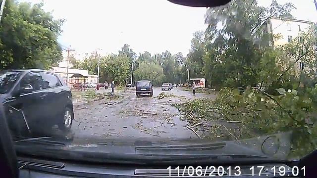 11 июня 2013, ул. Мориса Тореза смотреть онлайн