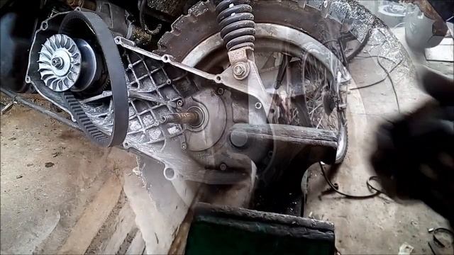 YAMAHA ехать не хочет заставим. Ремонт вариатора в скутере смотреть онлайн
