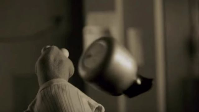 Miss Piggy And Kermit Parody Prove That The Song Can Make Anything Poignant