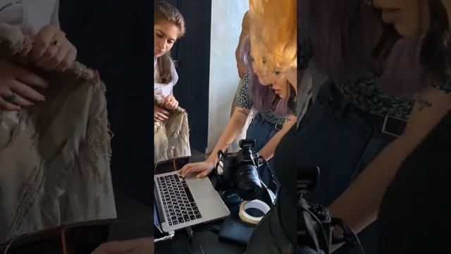 Бэкстейдж съемки Даши Ролик и Димы Бончинче смотреть онлайн