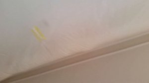 Как защитить натяжной потолок перед покраской стен