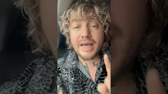 Как зафиксировать пряди волос? С помощью Фена ( жизненный совет Леонида Романова ) смотреть онлайн