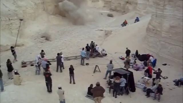 Как снимают подрыв человека