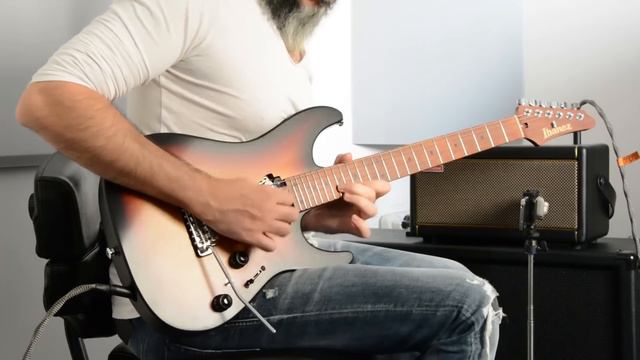 Майкл Джексон - Beat It - Кавер на электрогитару от Kfir Ochaion - Spark смотреть онлайн