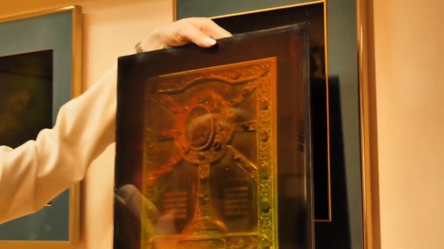 Художественные голограммы в музее Нарочанской СШ№2 смотреть онлайн