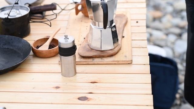 【ソロキャンプ 4K】ビアレッティ モカ エキスプレス6人用で珈琲を淹れてみた！ смотреть онлайн