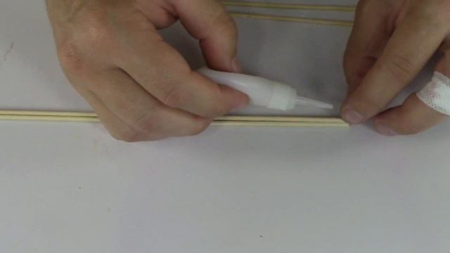 Скрытый Арбалет с Клинком из бумаги и шпажек !!! смотреть онлайн