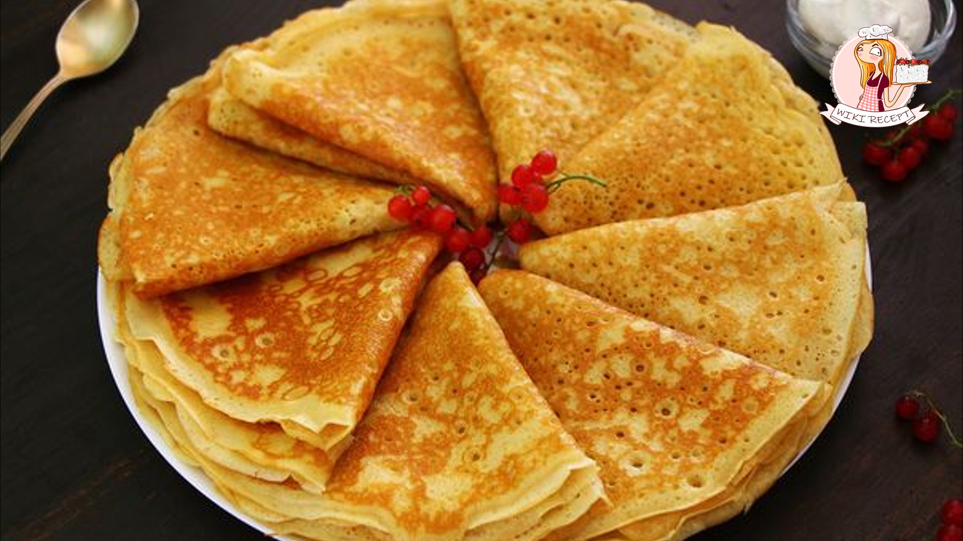 БЛИНЫ на КЕФИРЕ и МОЛОКЕ (горячем) - тонкие с дырочками, классический рецепт смотреть онлайн