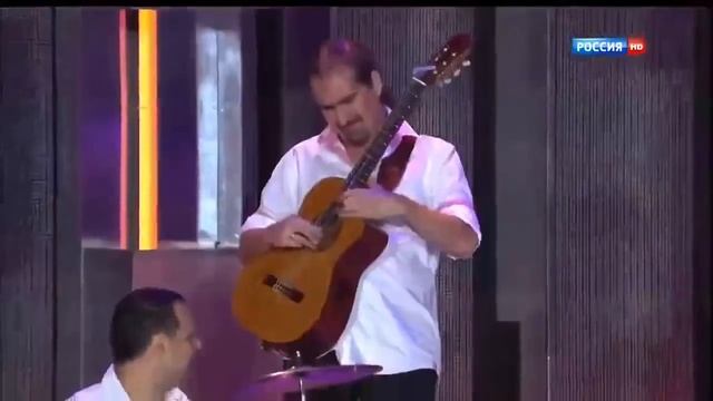 Russian reversal: guitarist plays electric solo on acoustic guitar! смотреть онлайн