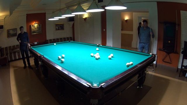 Доброволец в исполнении Айдоса в партии по американке в русском бильярде