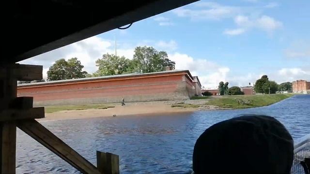 Прогулка на теплоходе по Неве в Петербурге Обзорная экскурсия по реке Нева в Санкт Петербурге смотреть онлайн