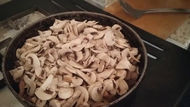 БЕФСТРОГАНОВ из СВИНИНЫ Как Приготовить? Рецепт смотреть онлайн