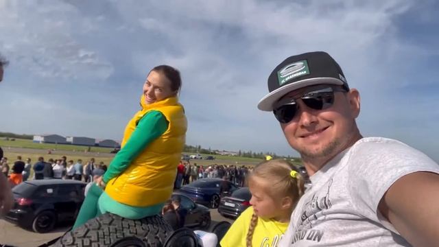 Гонки в Краснодаре VIP Racing 300+ на Азимуте смотреть онлайн