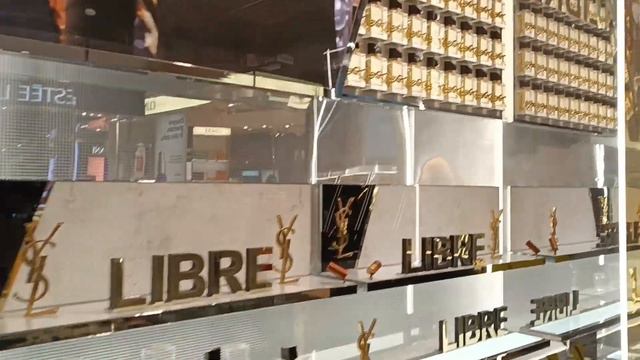 Стокман,Рига/ самый ароматный и красивый отдел магазина смотреть онлайн