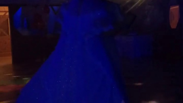 Прикол. Первый танец молодых.