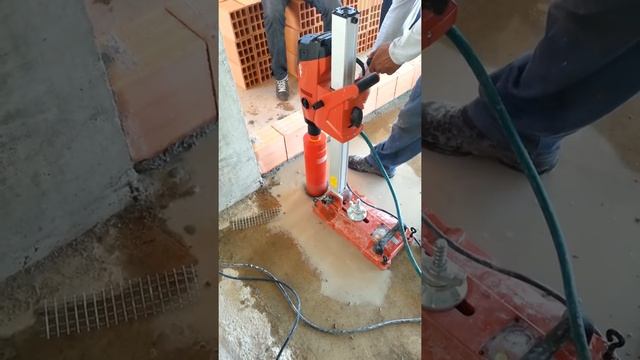 HILTI DD 160 - PERFURATRIZ DIAMANTADA - FUROS DE LAJE ATÉ 200mm! смотреть онлайн