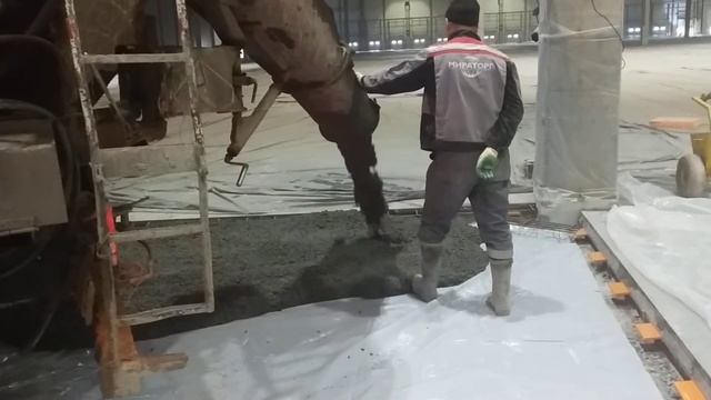 Заливка промышленного пола в Лоджистике