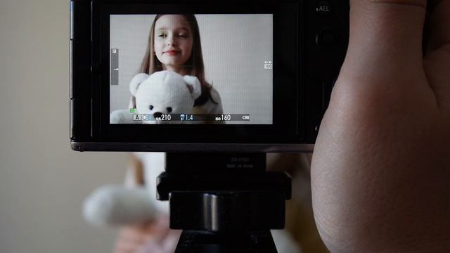 Непрерывный автофокус по глазам: Fringer NF-FX, Fujifilm X-T4, AF-S NIKKOR 35mm f/1.4G смотреть онлайн