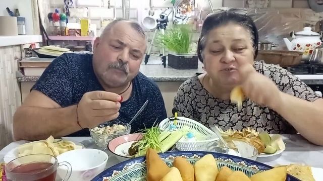 Mukbang.Приглашаем на лакумы по-кабардински! Сыр, чай калмыцкий.Надоели Салаты, хотим Лакумы! смотреть онлайн