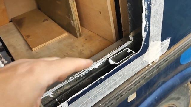 15) установка сервисного (туалетного) люка Thetford смотреть онлайн