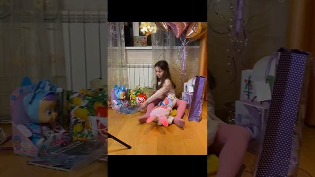 Распаковка подарков после Дня Рождения Алисы! смотреть онлайн