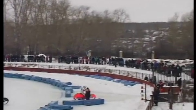 ЧЕМПИОНАТ РОССИИ. ГОНКИ НА ЛЬДУ. КЛАСС 500СМ3 1 ЭТАП.1 серия заездов. смотреть онлайн
