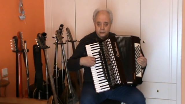 TANGO LA CUMPARSITA-ACCORDION NIKOS RAFTOULIS смотреть онлайн