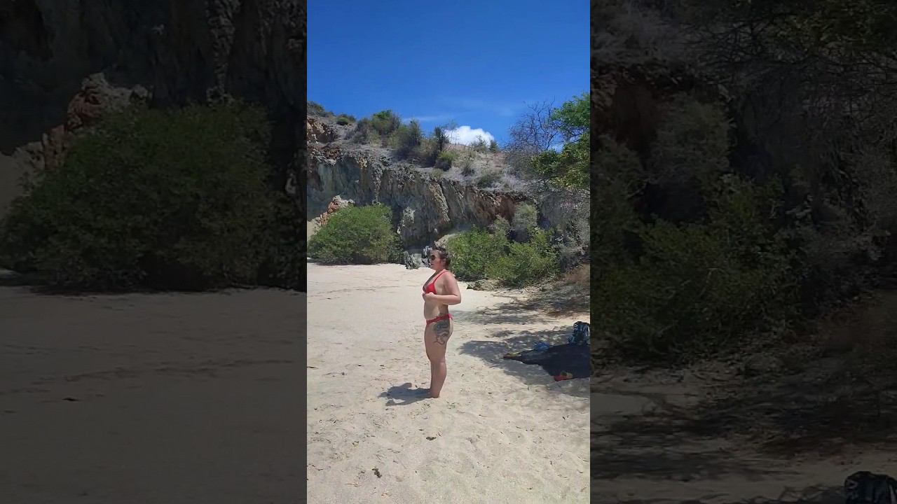 Девушка туристочка на пляже избила работника отеля - остров ️ Маргарита смотреть онлайн