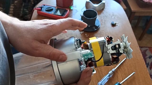 Небольшой ремонт блендера и разборка - NutriBullet RED 600W Nutri Extractor Blender. смотреть онлайн