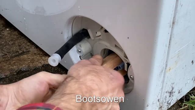 How to open sticky filter: Bosch Varioperfect EcoSilence drive washing machine: stuck full of water смотреть онлайн