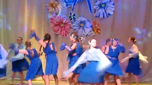 Современны танец: Полевые цветы смотреть онлайн