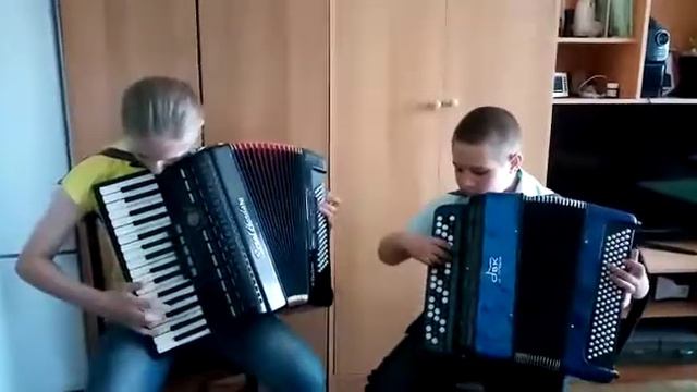 Филармония Чита: #МелодияПобеды Алина Рякина и Дмитрий Савельев - Катюша (МУ ДО ДШИ пгт. Чернышевск смотреть онлайн