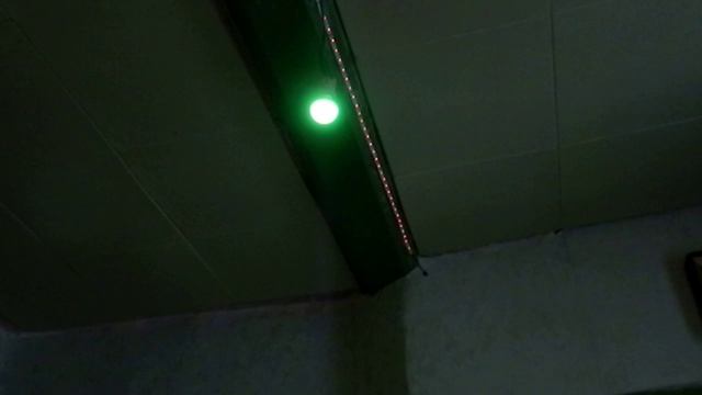 Светодиодная Лампа с 16 цветами и пультом Обзор RGB Led Lamp смотреть онлайн