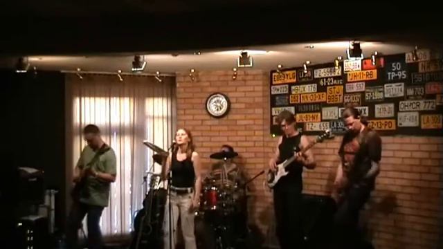 13 июля 2007, 3я песня "Открывайте", концерт "Поиграем и Уйдём" в "Колесе", Архангельск смотреть онлайн