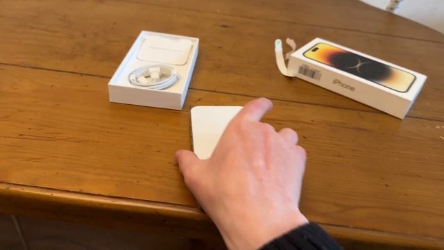 iPhone 14 Pro Золотой Для Мамы смотреть онлайн